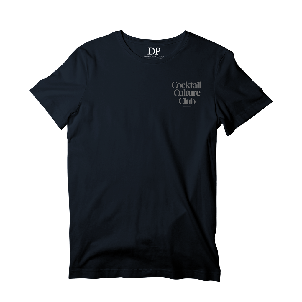 Camiseta Fresca De Lujo Blanco Azul “Martini — Summer Indulgence”